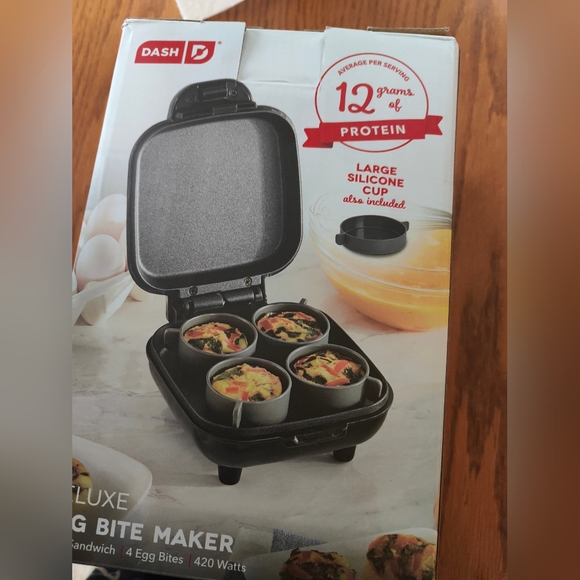 Dash Deluxe Egg bite maker - Picture 8 of 8